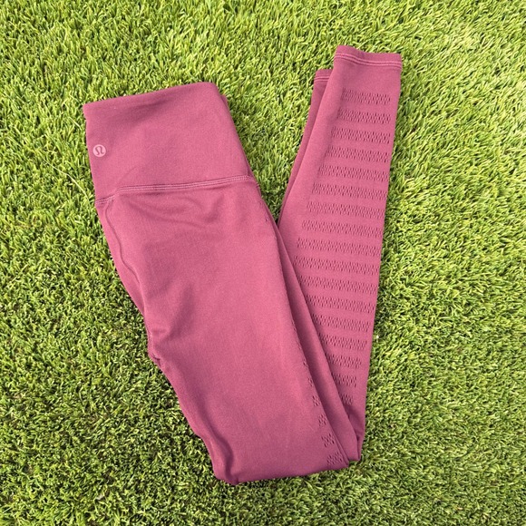 Lululemon Re veal 7/8 Tight stripes 25" Seamless Yoga Leggings Size 6 - Picture 4 of 5